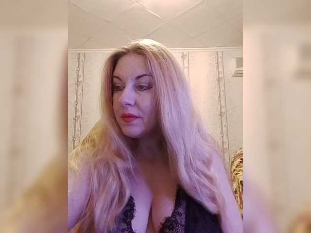svetlana235 live cam on BongaCams
