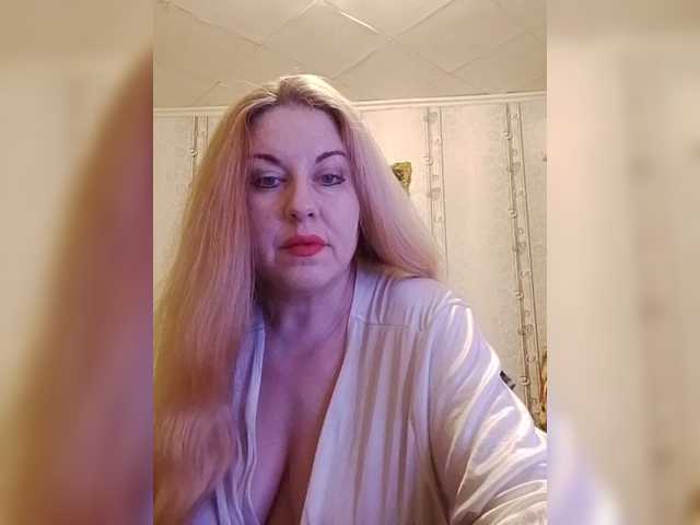 svetlana235 live cam on BongaCams