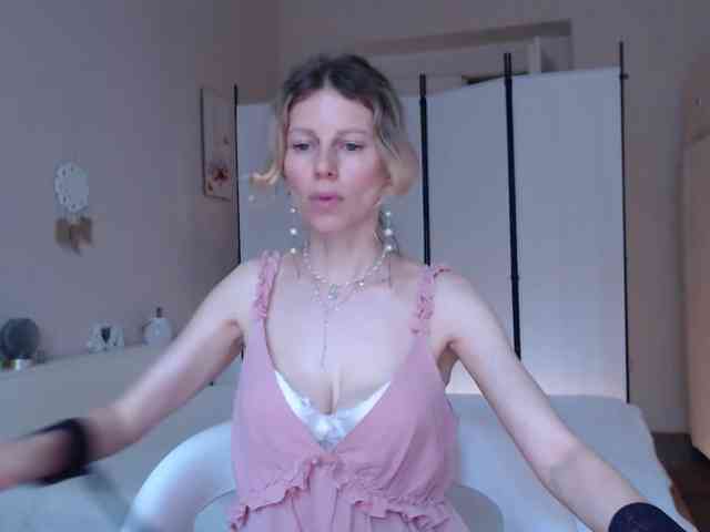 Miss_Misso webcam