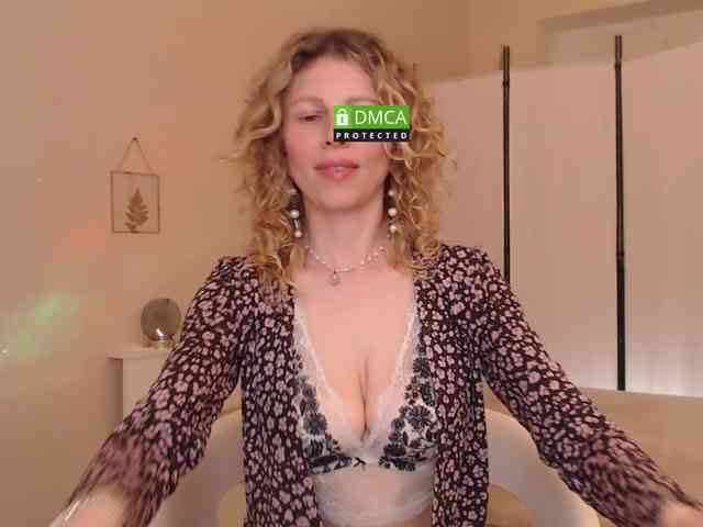 Miss_Misso webcam