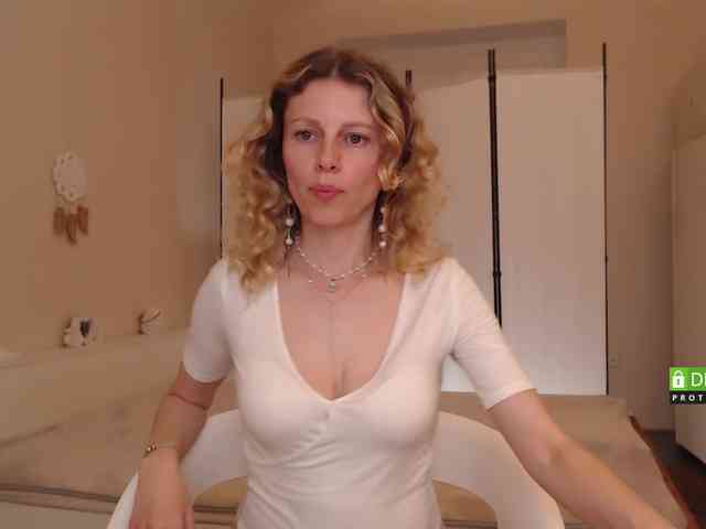 Miss_Misso webcam