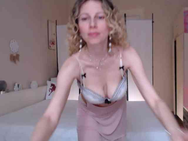 Miss_Misso webcam