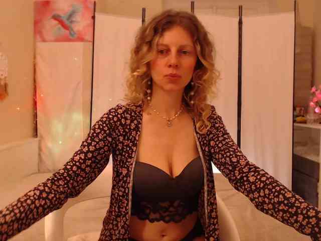 Miss_Misso webcam
