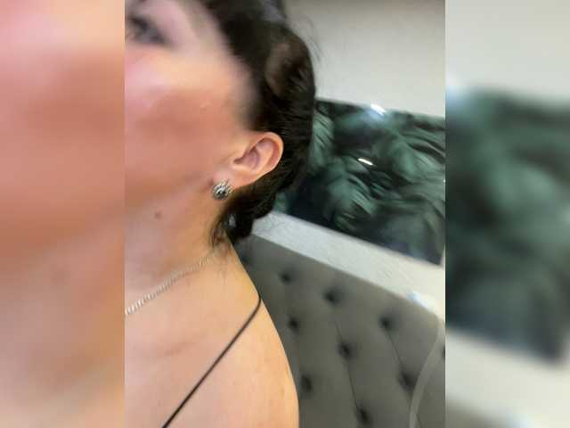 lanysikk live sex show