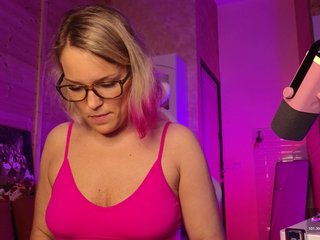 Findom_Lady_Shine