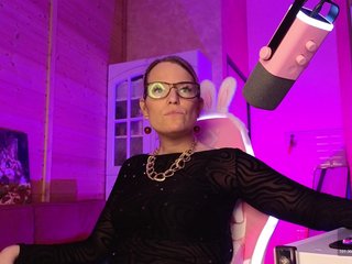 Findom_Lady_Shine
