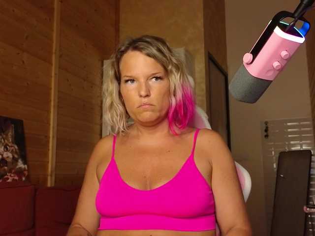 Findom_Lady_Shine