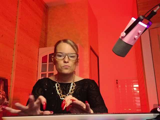 sweeteve050's BongaCams show and profile