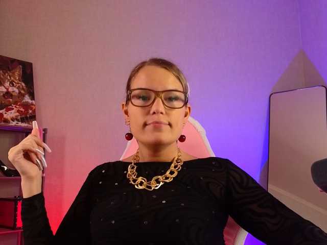 sweeteve050 live cam on BongaCams