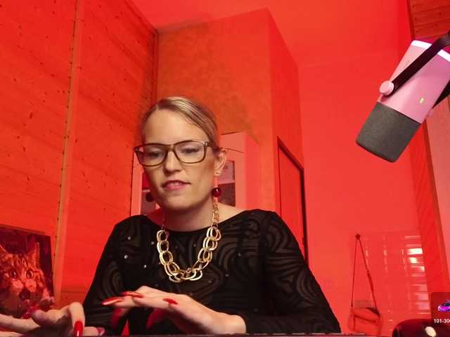 sweeteve050's BongaCams show and profile