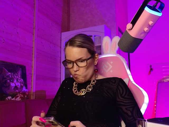 sweeteve050 live cam on BongaCams