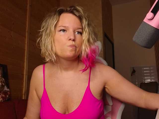 Findom_Lady_Shine
