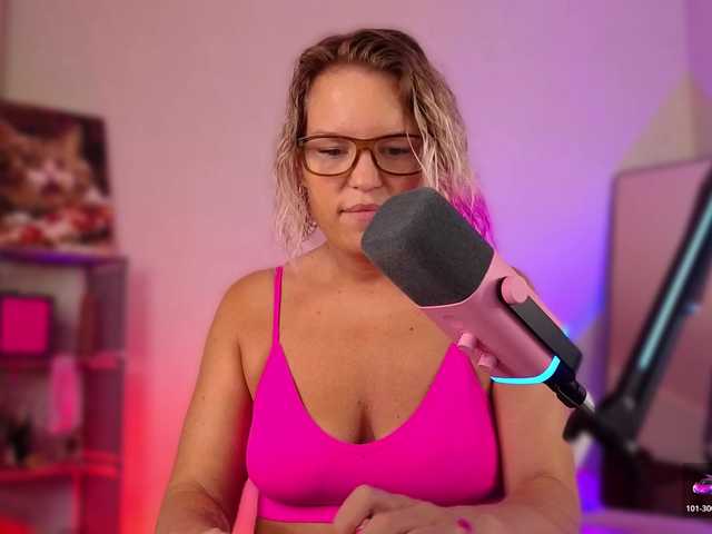 sweeteve050 live cam on BongaCams