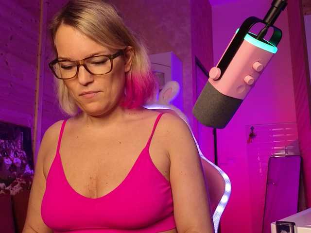 sweeteve050 cam belle