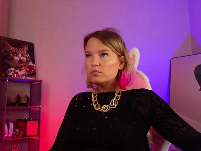 sweeteve050 live cam on BongaCams