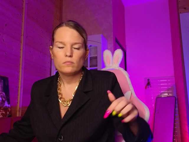 Findom_Lady_Shine