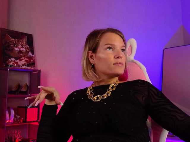 Lady_Shine live cam preview