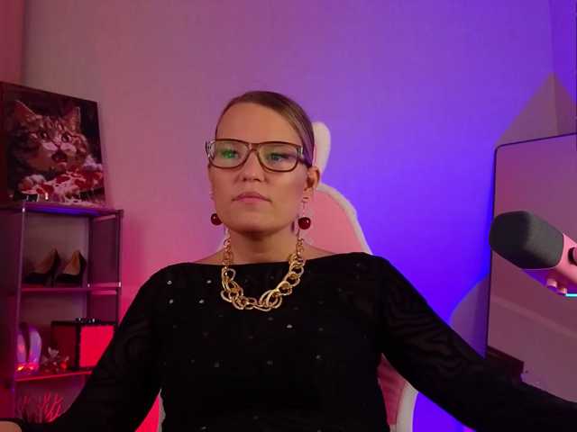 sweeteve050, en vivo ahora en BongaCams