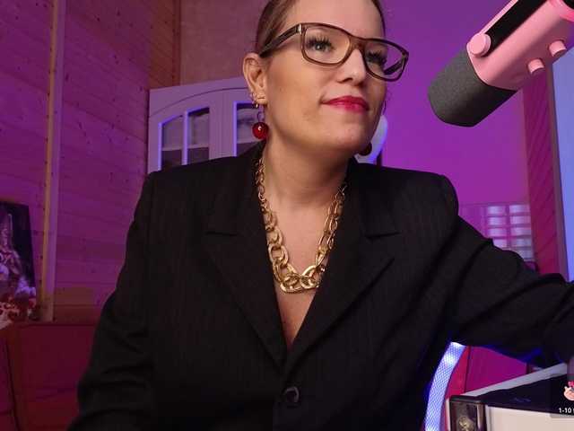 sweeteve050 live cam on BongaCams