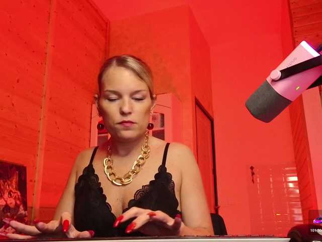 sweeteve050's BongaCams show and profile