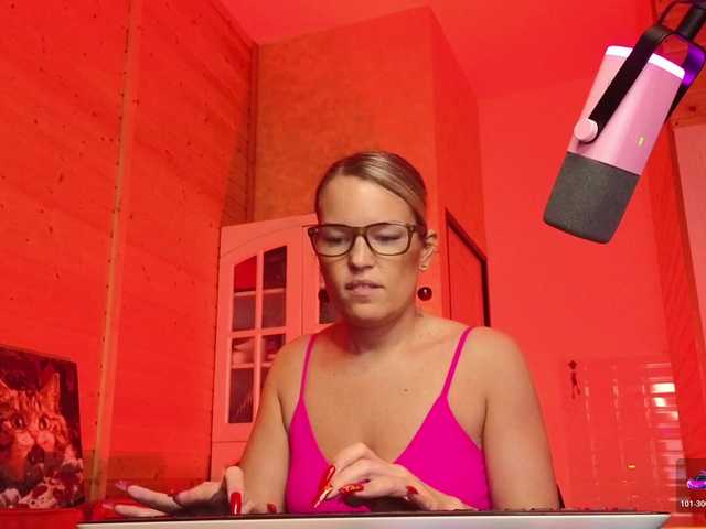 sweeteve050's BongaCams show and profile
