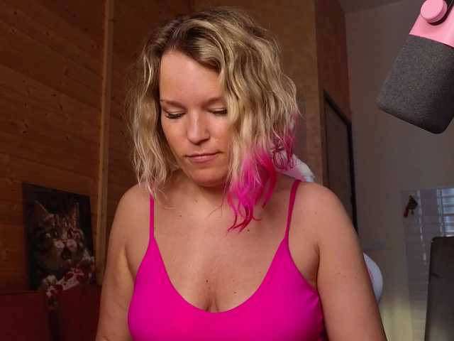 Findom_Lady_Shine