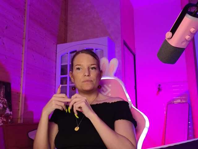 Findom_Lady_Shine