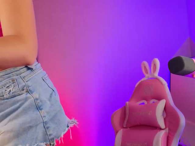 Lady_Shine live cam on BongaCams