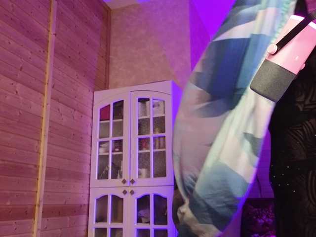 sweeteve050's BongaCams show and profile