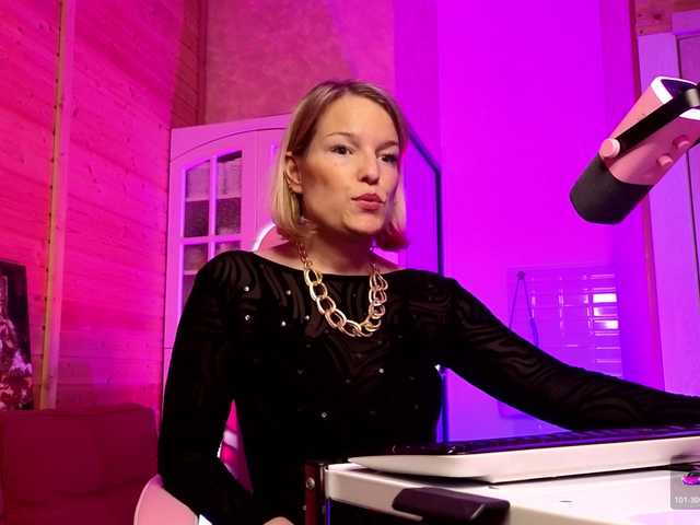 sweeteve050 live cam