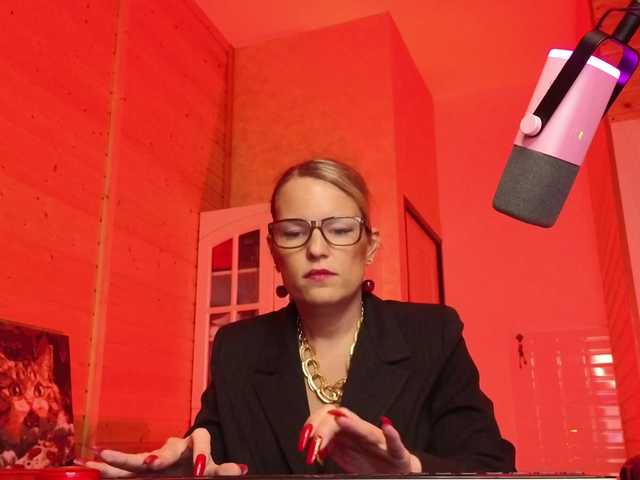 sweeteve050's BongaCams show and profile