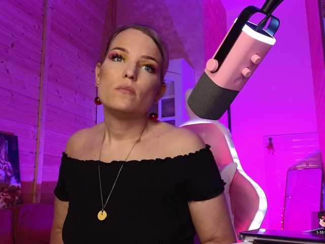 sweeteve050 live cam