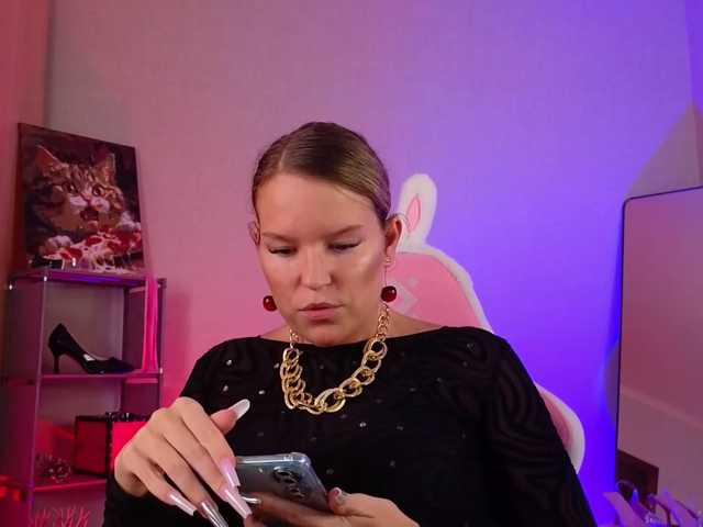 sweeteve050 live cam on BongaCams