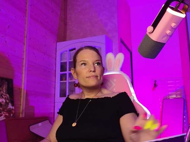 Findom_Lady_Shine