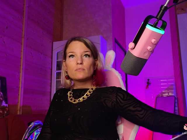 sweeteve050 live sex show