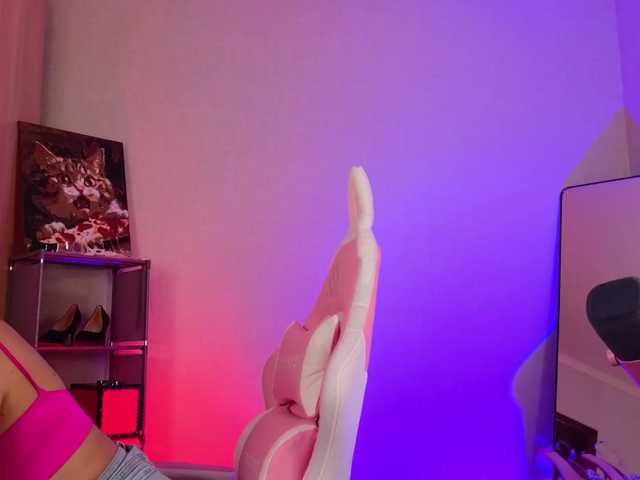 sweeteve050 live cam on BongaCams