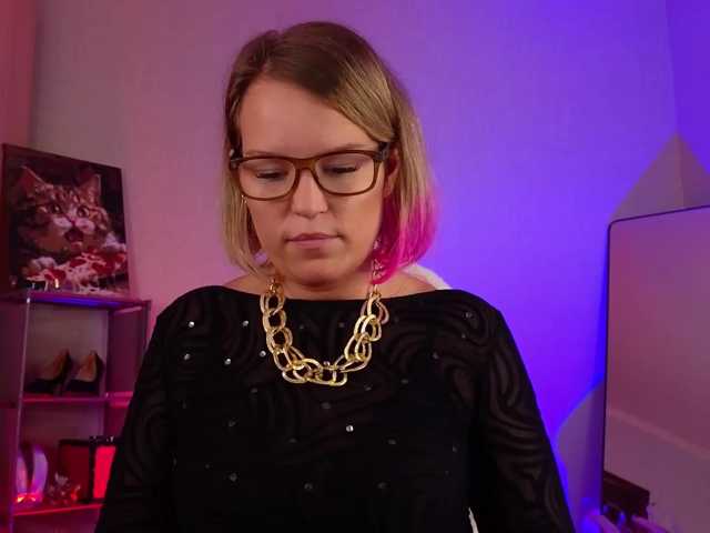 sweeteve050, en vivo ahora en BongaCams