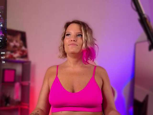 sweeteve050 live cam