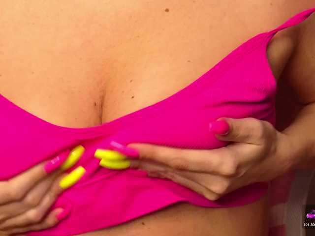 sweeteve050 live cam on BongaCams