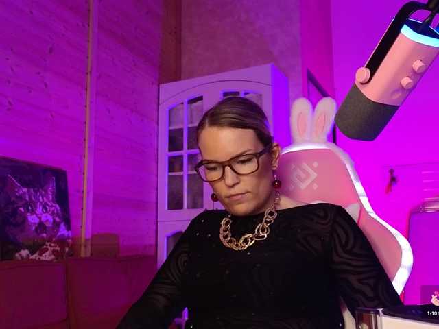 sweeteve050 live cam on BongaCams