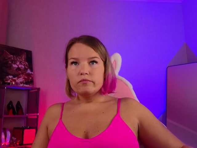 Lady_Shine live cam on BongaCams