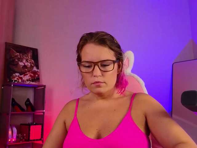 sweeteve050 live cam on BongaCams