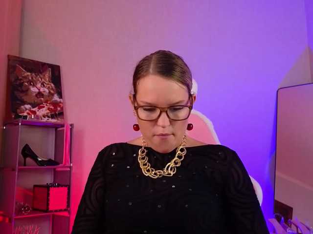 sweeteve050 live cam on BongaCams