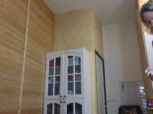 Findom_Lady_Shine webcam