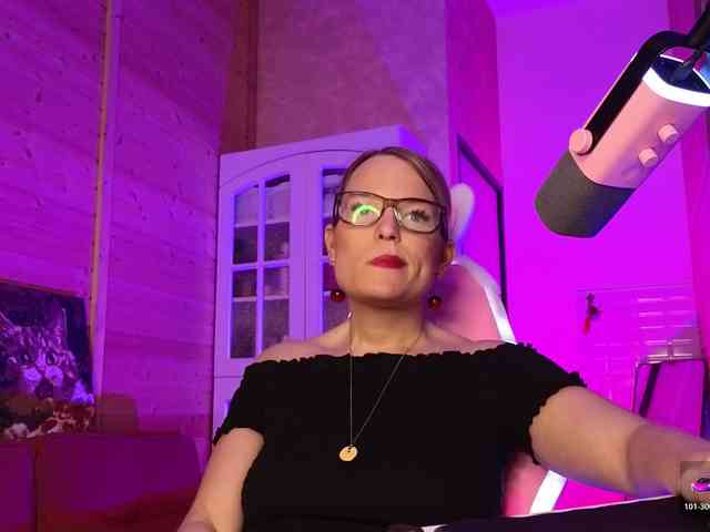 Findom_Lady_Shine