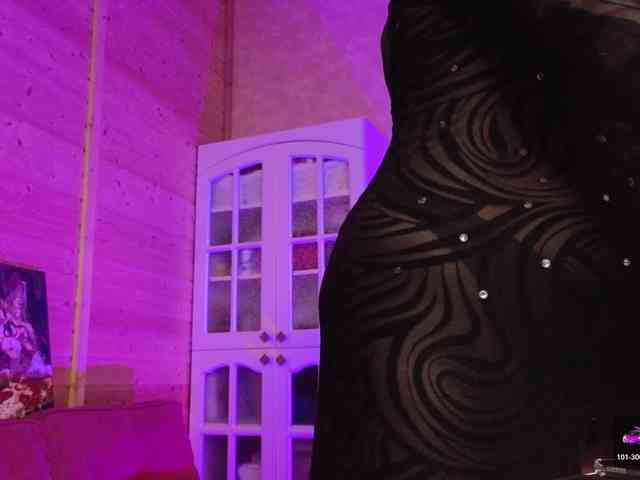 Findom_Lady_Shine webcam