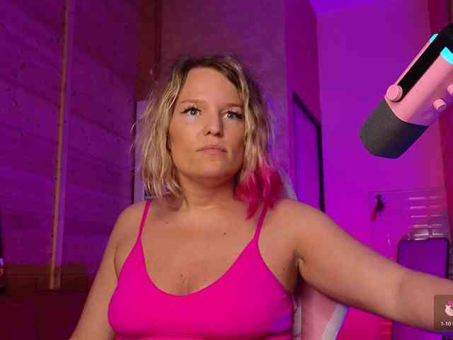 Findom_Lady_Shine webcam