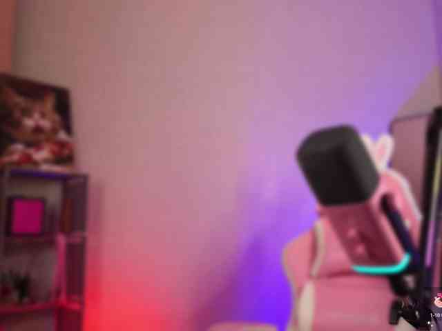 Findom_Lady_Shine webcam