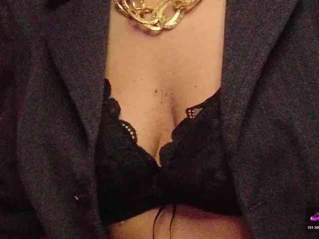 Findom_Lady_Shine webcam