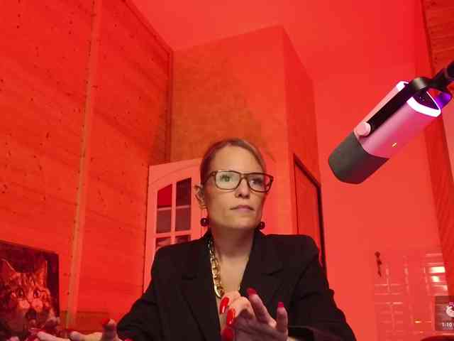 Findom_Lady_Shine webcam